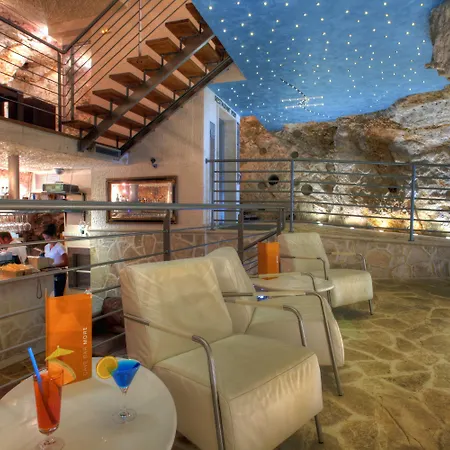 Otel (adults Only)